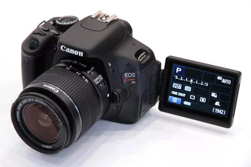 Canon EOS Kiss X5 18MP Digital SLR Camera